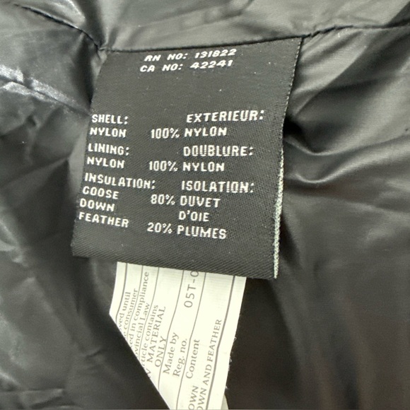 SAM. Red Puffer Vest medium Christmas holiday size medium - Picture 8 of 9